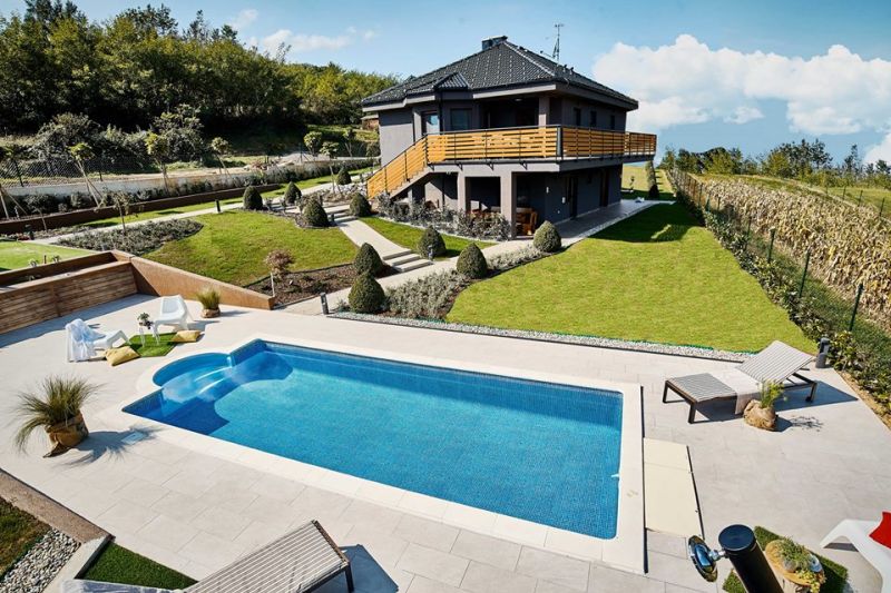 Relax holiday house with pool and sauna, Bosiljevo, near Kupa river, Croatia
